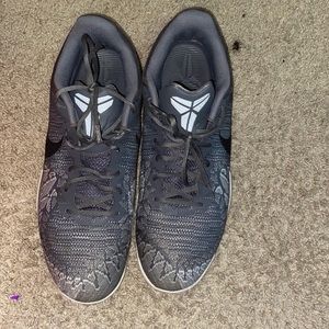 Kobes size 15